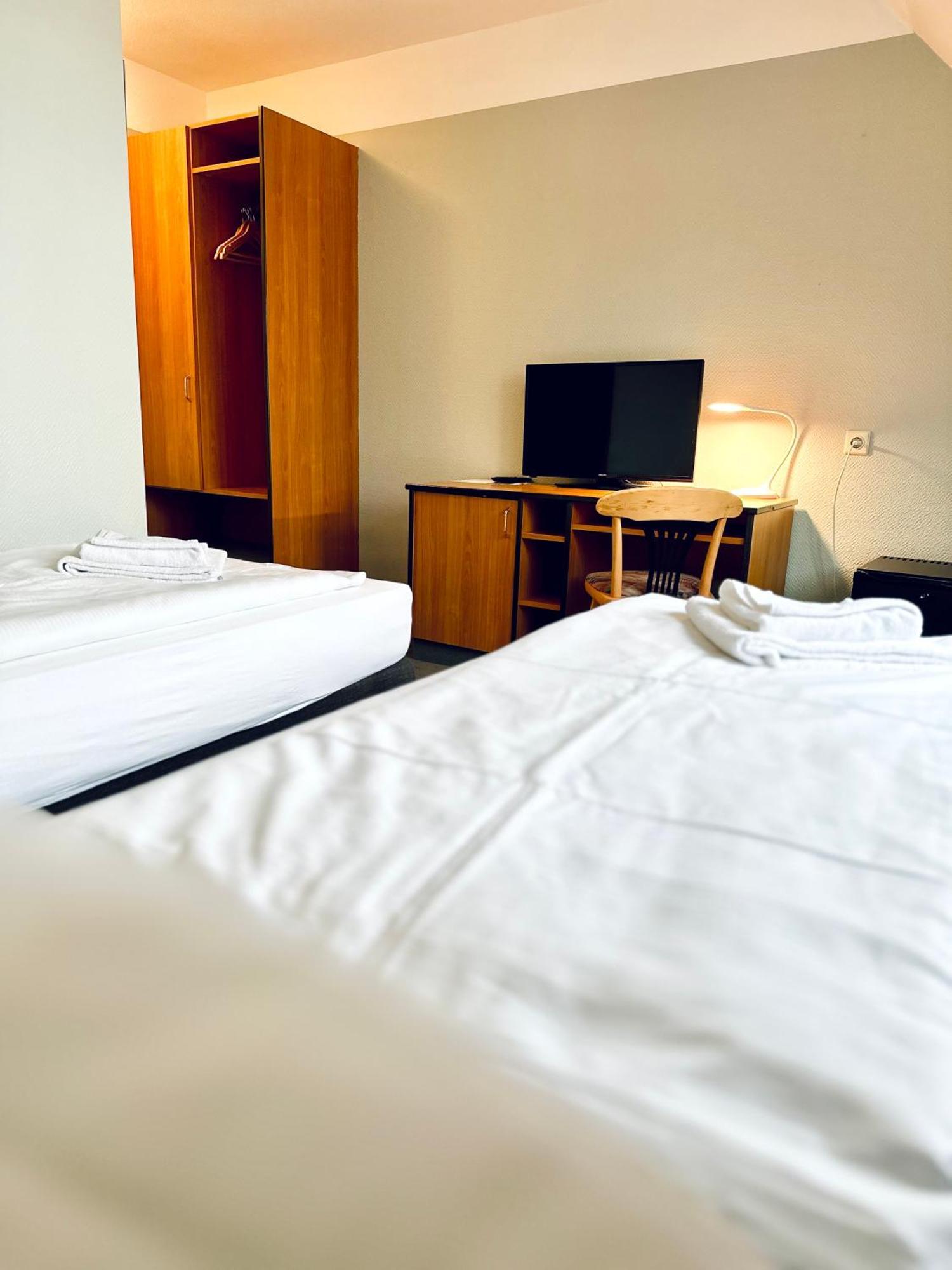 Hotel Brinckmansdorf Rostock Dış mekan fotoğraf